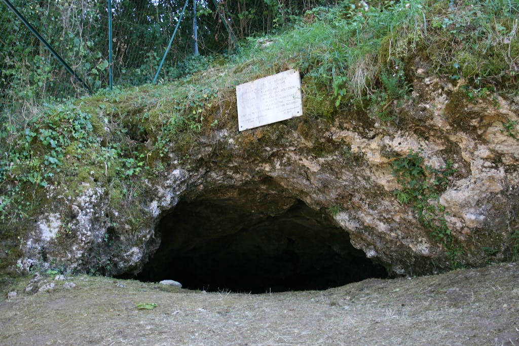 Tyrimas: štai kaip neandertaliečiai laidojo savo mirusiuosius