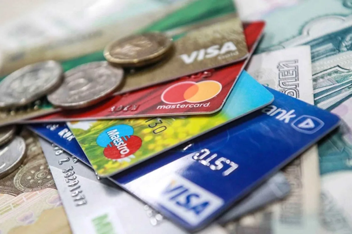 Neįtikėtina tiesa apie bankų taikomus mokesčius: kiek permoki per metus nesuprasdamas?