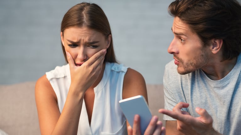 Ar įmanoma įveikti neištikimybę: kaip po skausmo gyventi toliau (arba ne)?