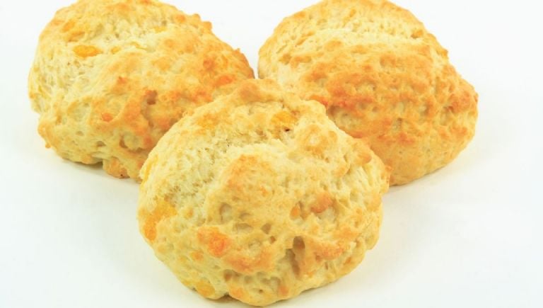 Be miltų ir be glitimo: išmokite pasigaminti šiuos nuostabius sūrio bandeles vos iš 6 ingredientų