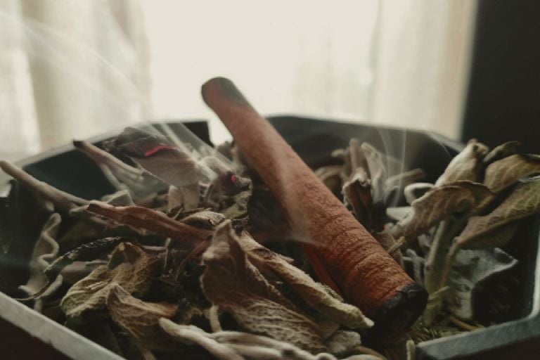 Koks yra senovinis ritualas, kurį turėtumėte atlikti, kad pritrauktumėte gausą ir ekonominę gerovę į savo namus, pasak fengšui