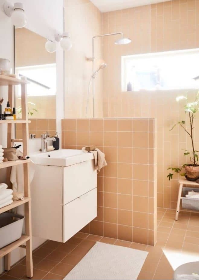 8.Dušas mažame Ikea vonios kambaryje