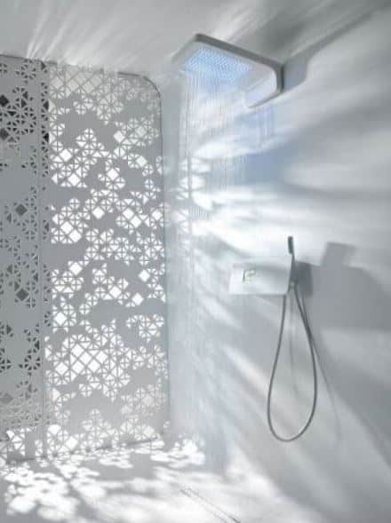 8.Porcelanosa futuristinis dušas