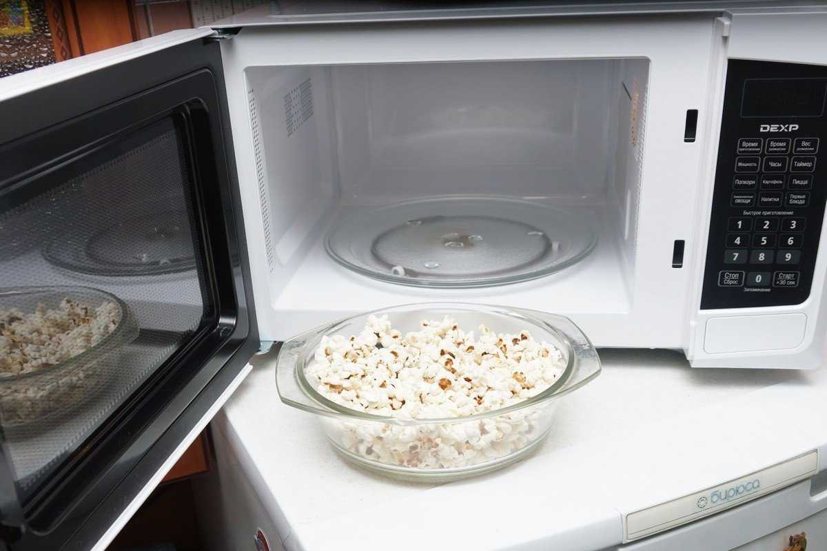 Štai kam iš tikrųjų skirta jūsų mikrobangų krosnelės „popcorn“ mygtukas