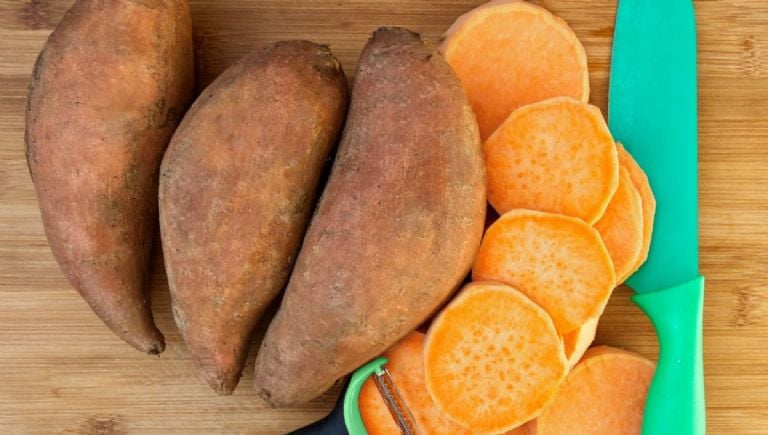 Saldžiųjų bulvių taco receptas valgyti vakarienės metu daug baltymų