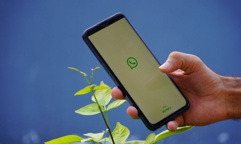 Ką reiškia, kai asmuo nekalba WhatsApp grupėse; Pagal psichologiją