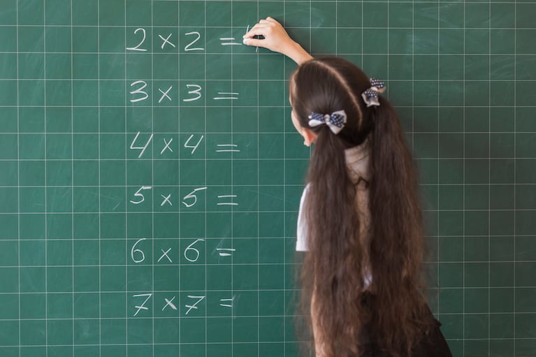 Matematikos atlikimas padeda pažintinei raidai. (Nuotrauka: Freepick)