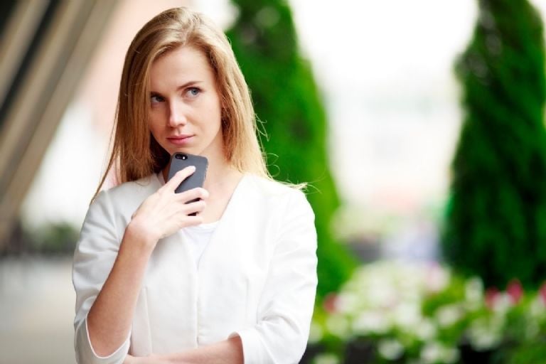 Šie "Apple", "Google", "Motorola" ir "Samsung" telefonai nuo liepos mėnesio nemokamai prisijungs prie "Starlink" interneto