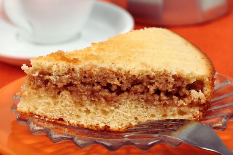 Paruoškite skanų kokosų ir dulce de leche pyragą be cukraus ir tik su 5 ingredientais