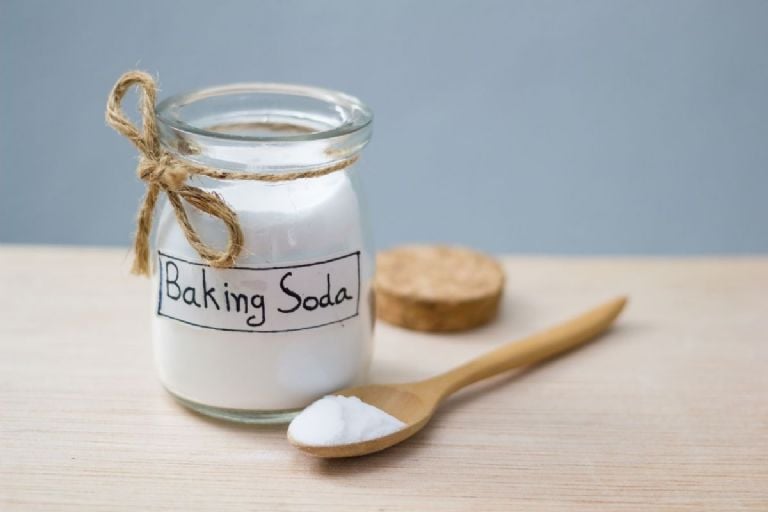Kaip atsikratyti tarakonų užkrėtimo savo namuose naudojant tik 2 ingredientus, kuriuos turite savo virtuvėje
