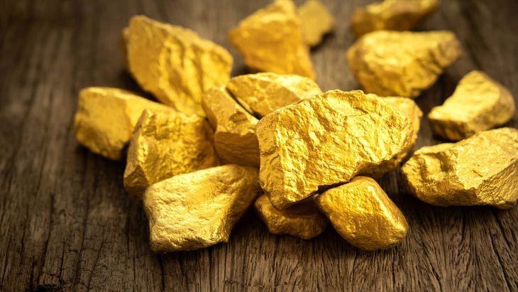 Auksas: po penkis mėnesius trukusių įplaukų ETF gegužę užregistravo 1,800 mln
