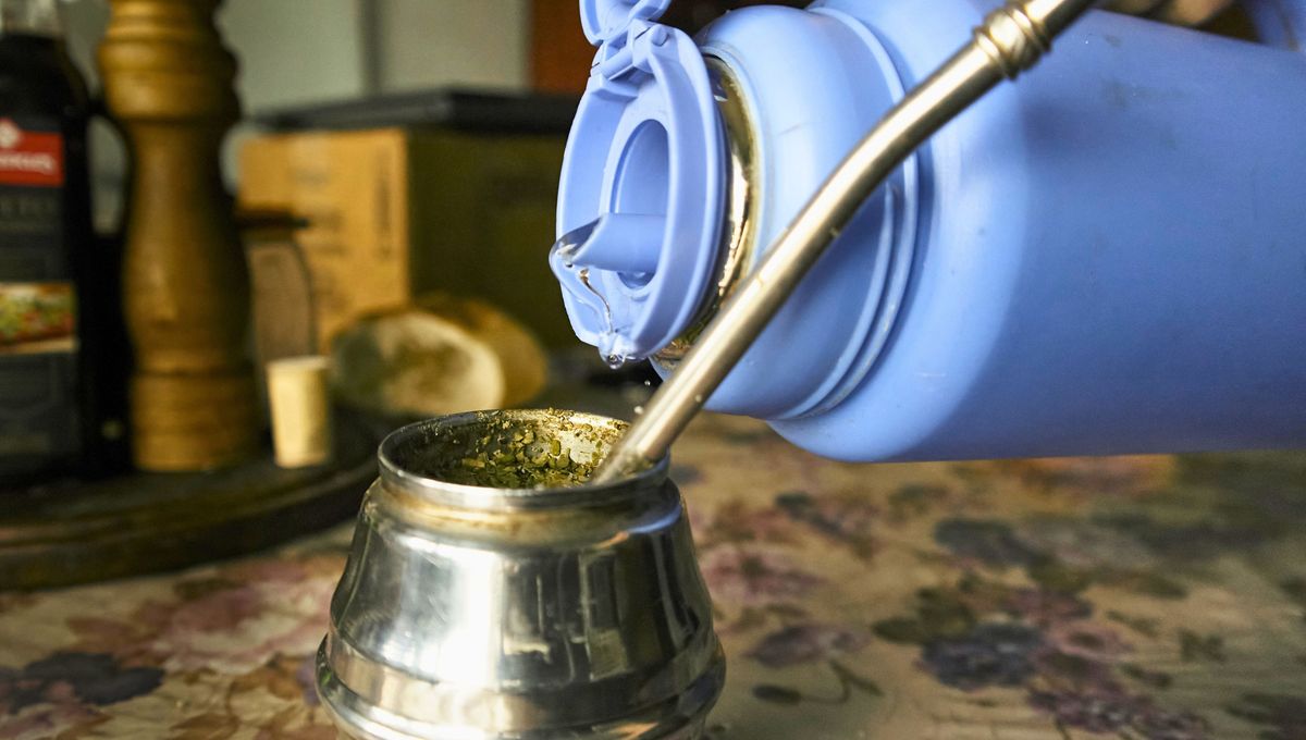 Kaip pašalinti akmenų sluoksnį ant termoso dangčio, naudojant natūralų ingredientą